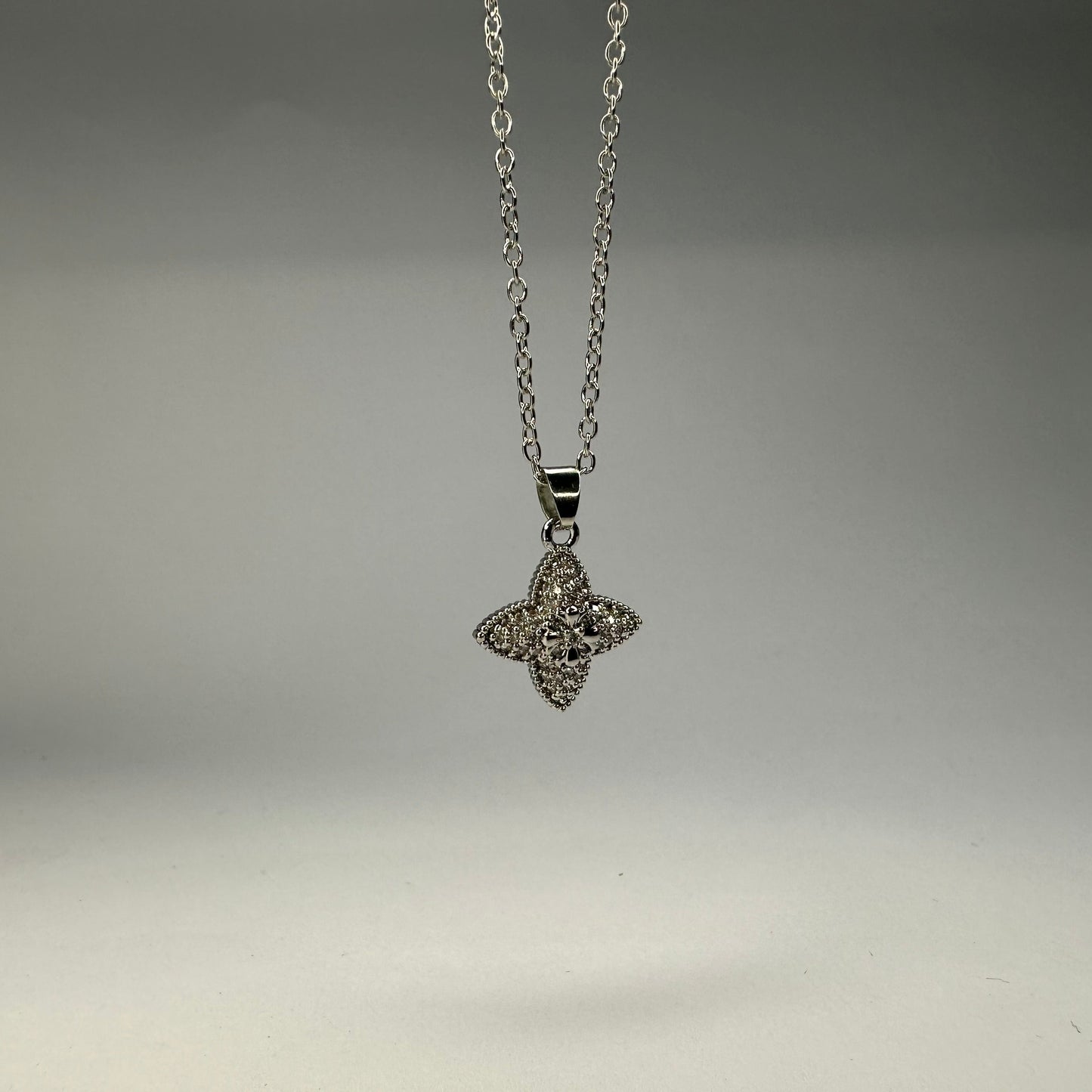 Aris Star Bloom Pendant